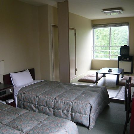 האקובה Hotel De L'Aile מראה חיצוני תמונה