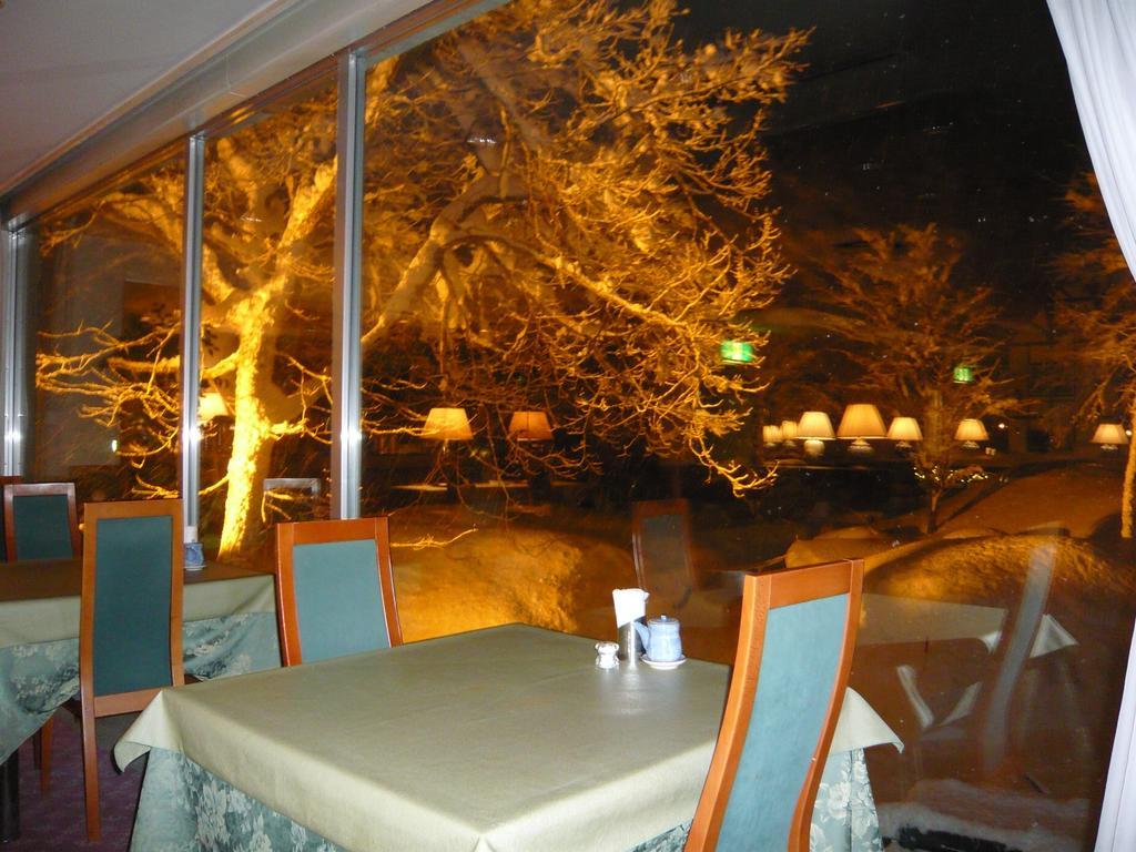 האקובה Hotel De L'Aile מראה חיצוני תמונה
